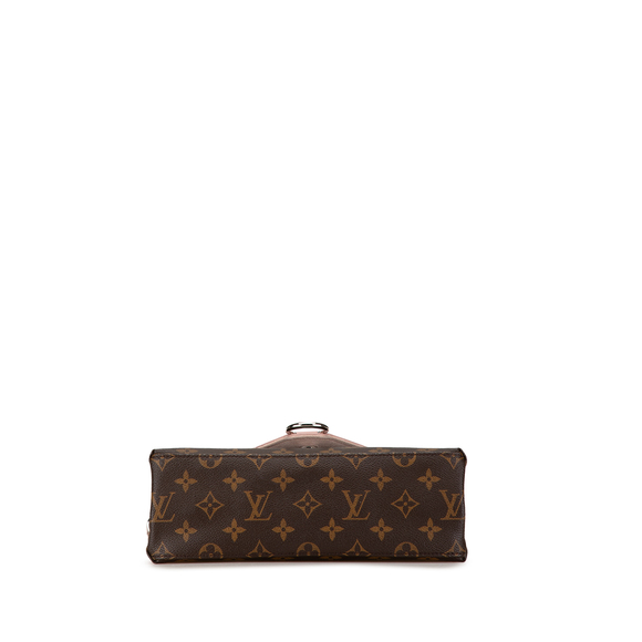 Pre-Loved Louis Vuitton Monogram Epi Saint-Michel - Picture 4 of 12